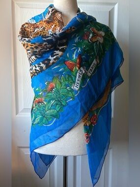 HERMES 100% Silk Jungle Love Scarf 90 Jungle Leopards 52.5x52.5 inch